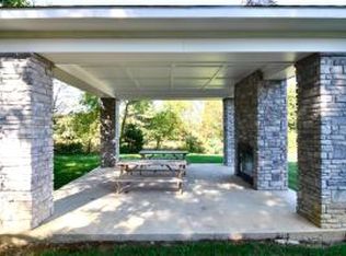1905 Tabor Village Dr #B, Blacksburg, VA 24060