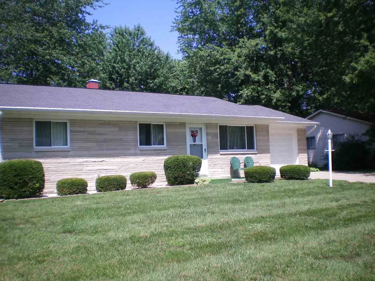 724 S Hickory Dr photo 1