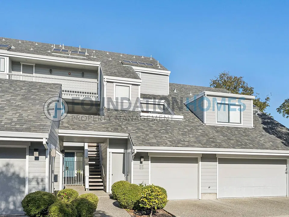 6058 Shelter Bay Ave
