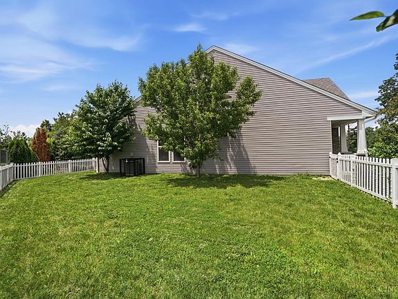 4th image of 2063 E Seymour Ave