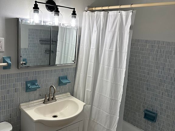 5th image of 55 Sea Park Blvd APT 214