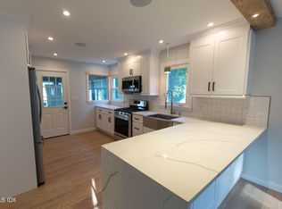 992 North St, Greenwich, CT 06831