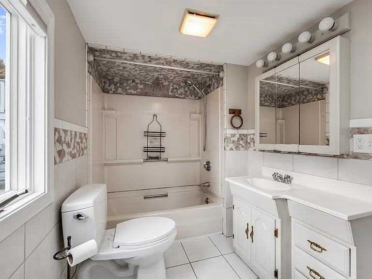 95 Wheeler St — Photo 14