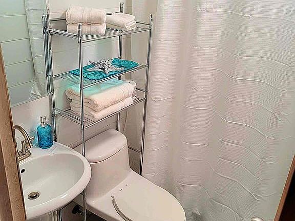 4th image of 5349 Avenue Isla Verde #104