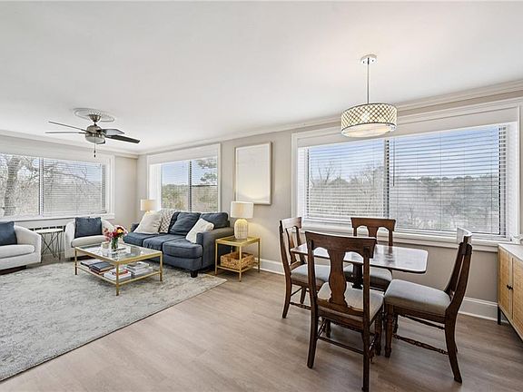 2nd image of 2479 Peachtree Rd NE APT 515