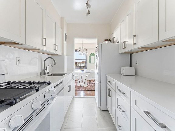 4th image of 345 W 145th St APT 11A3