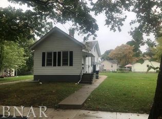 1003 W Wood St, Bloomington, IL
