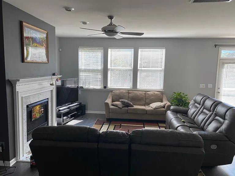 551 Abbey Fields Loop — Photo 3