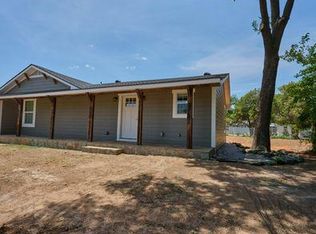 629 S Berry St, Burkburnett, TX 76354