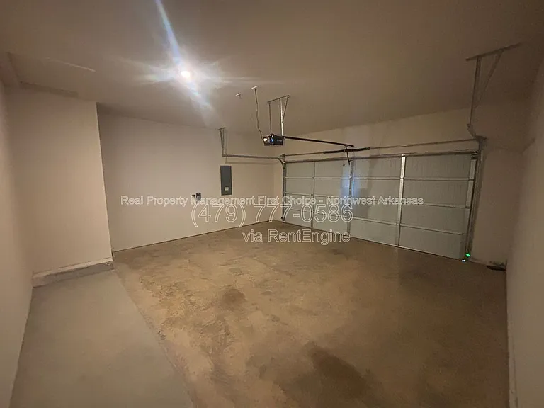 4802 W Planetree St — Photo 24