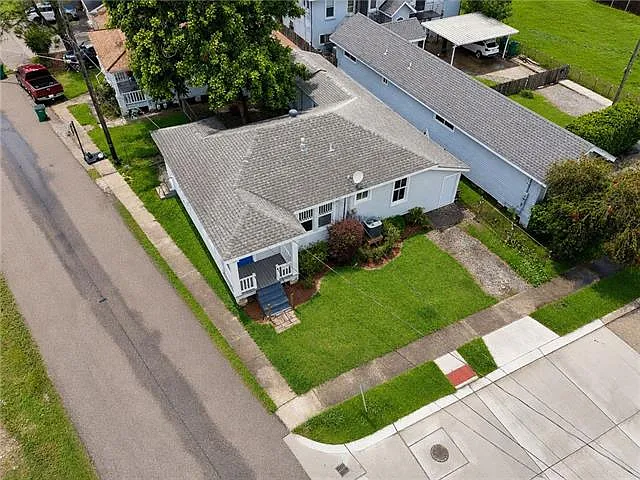 100 Papworth Ave — Photo 12