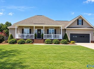 108 Saint Thomas Dr, Rainbow City, AL 35906