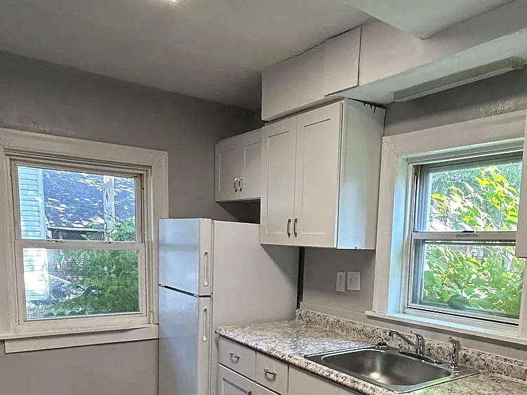 11 S 15th St #REAR — Photo 3