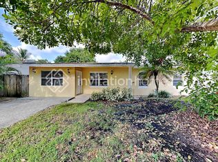 328 SW 80th Ter, Pompano Beach, FL 33068