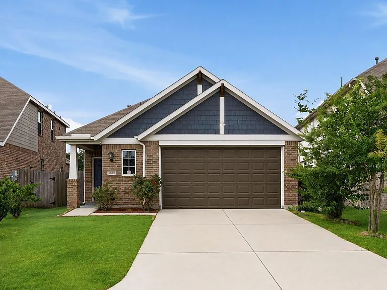 29880 Dovetail Bluff Ln — Photo 1