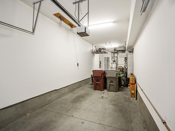 Tandem Garage