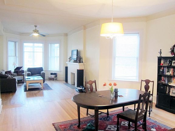 2nd image of 1239 W Winnemac Ave #1