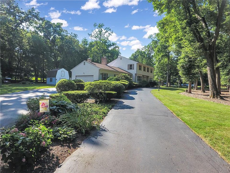 1st image of 77 Heritage Dr