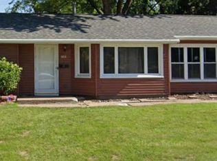 1414 Central Ave, Bettendorf, IA 52722