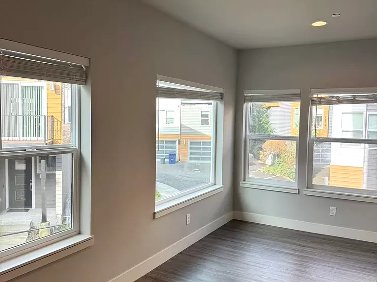 18236 73rd Ave NE #101 — Photo 3