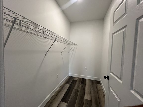 5th image of 24 S Elm St #11563996