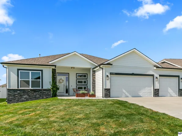 16955 Doreen St, Gretna, NE 68028