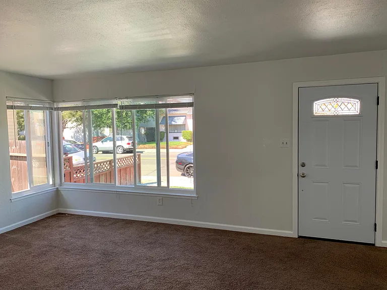 1314 Ashby Ave — Photo 14