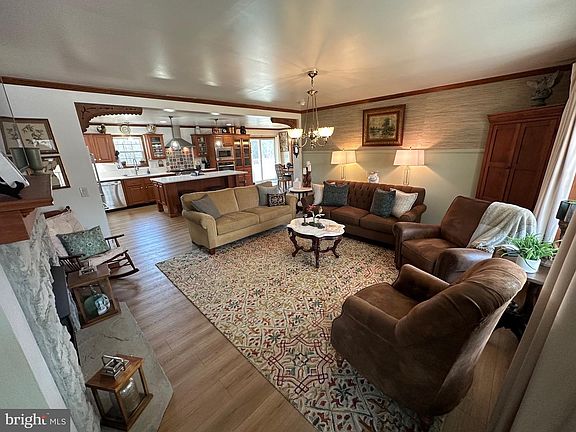 4th image of 3402 Elk Lick Rd