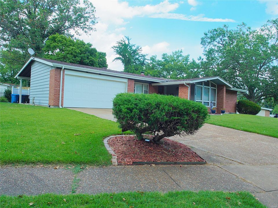 1550 Hollywood Ln, Florissant, MO 63033 Zillow