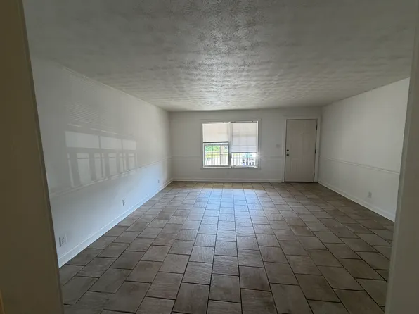 25 Holladay Dr, Danville, KY