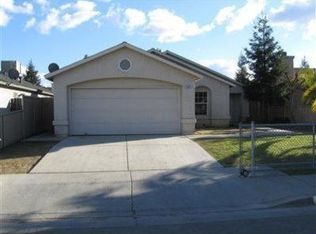 13631 9th St, Parlier, CA 93648