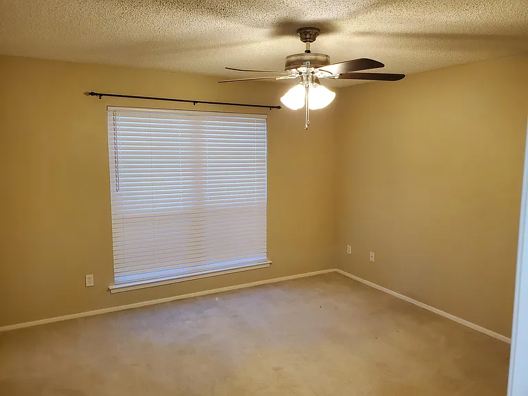 2902 Southern Cross Dr — Photo 7
