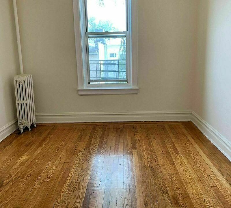 2nd image of 247 Bay 17 St #D1
