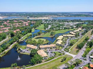 4622 Weybridge St #18, Sarasota, FL 34235