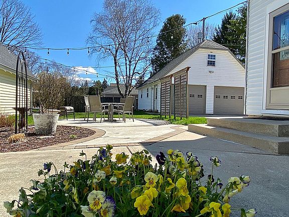 Side Patio