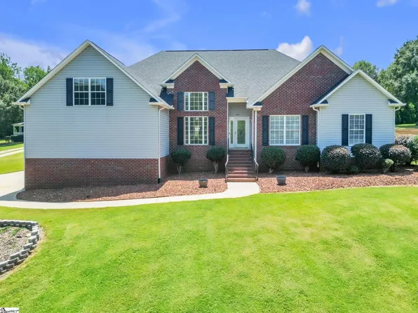356 Garnet Valley Dr, Inman, SC 29349