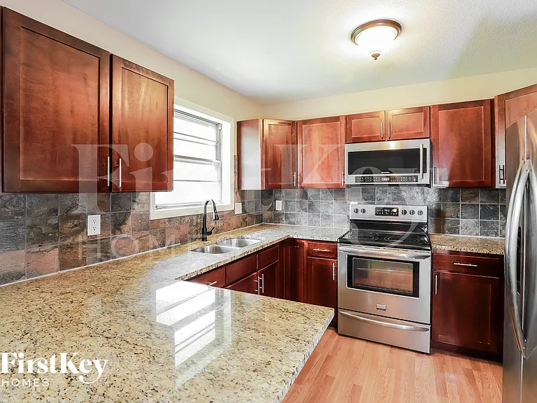 4800 N Wallace Ave — Photo 7
