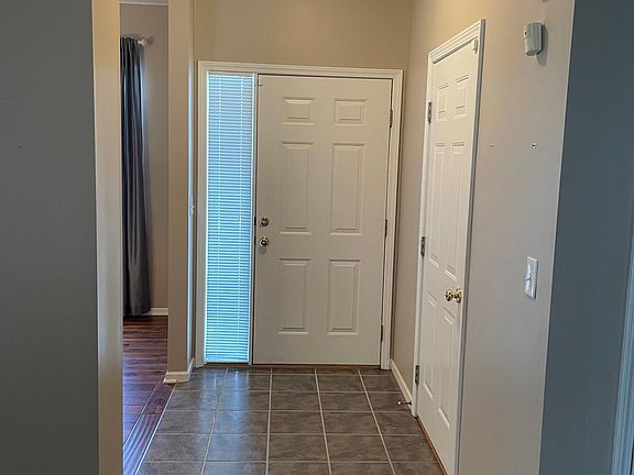 3rd image of 6643 Sanibel Ave