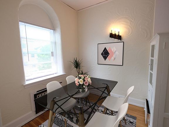 5th image of 3210 Girard Ave S APT 103