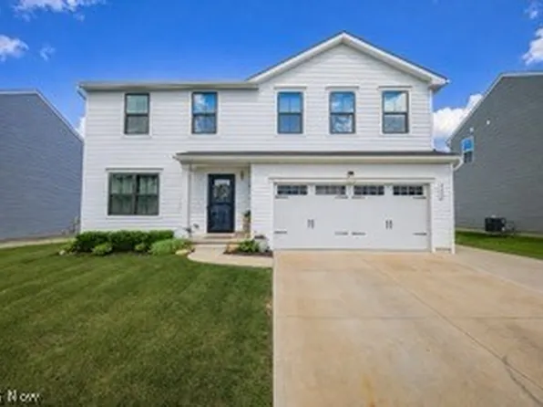 5233 Witner St, Barberton, OH 44203