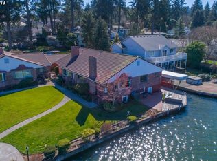 55 N Shore Rd, Lake Oswego, OR 97034