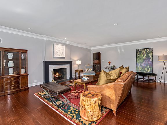 3rd image of 1301 Park Ave