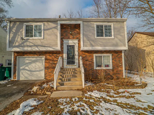 1058 W 61st Ave, Merrillville, IN 46410