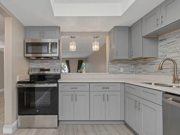 4910 38th Way S #111 — Photo 16