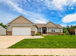 4732 Roaming Dr NE, Grand Rapids, MI 49525