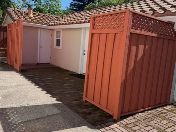 (undisclosed Address), Los Altos, CA 94024