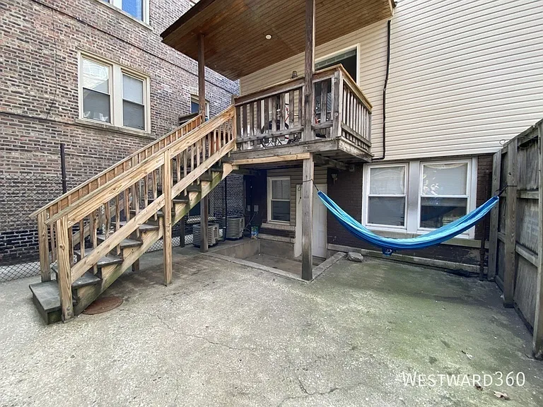 2844 N Whipple St #CH1 — Photo 9