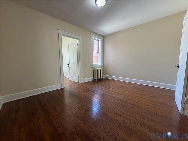 1003 Bank St — Photo 11