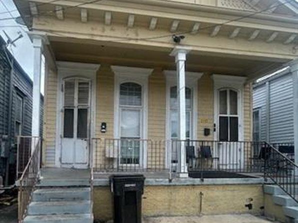 2119 Josephine St