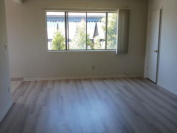 2nd image of 2119 Carnegie Ln #D